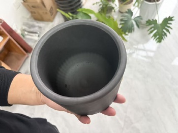 Graphite crucible