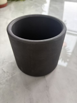 Graphite crucible